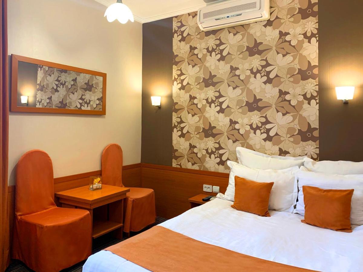 Economy Room In Hotel Eney Lviv Exterior foto