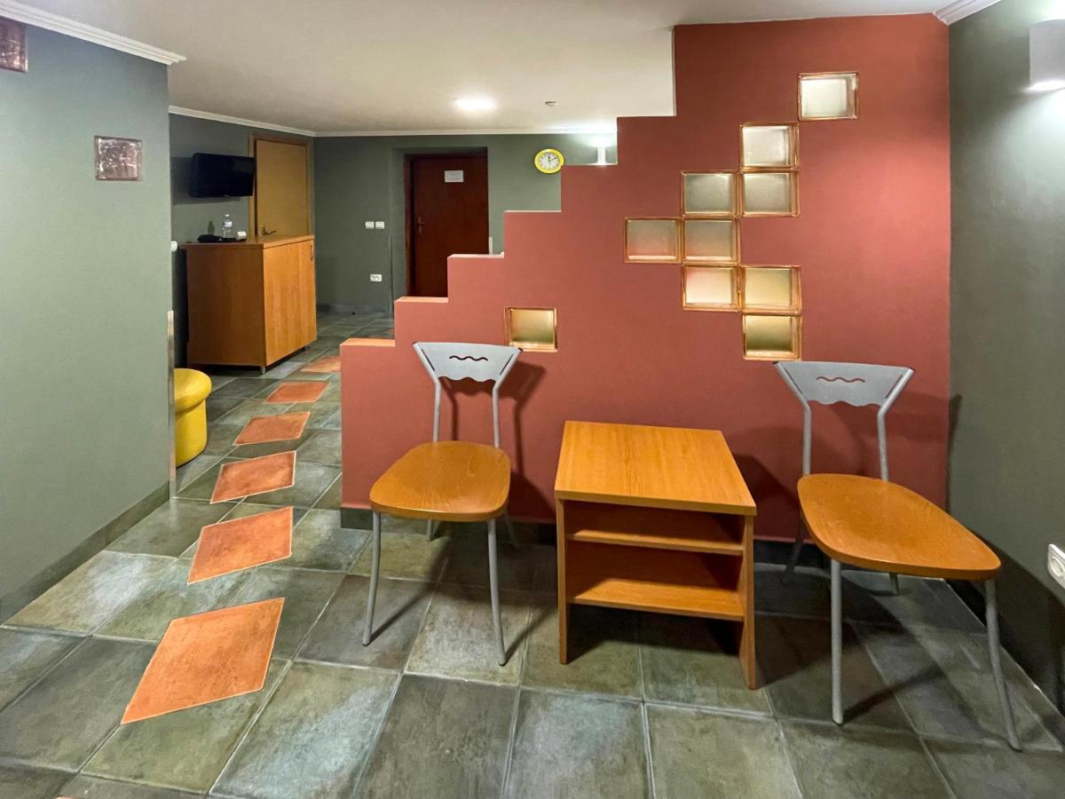 Economy Room In Hotel Eney Lviv Exterior foto