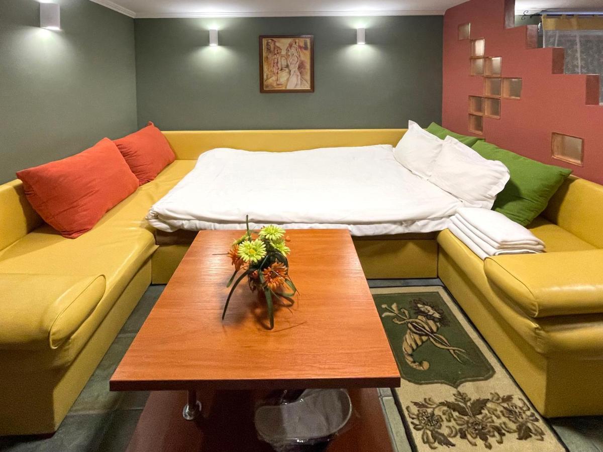 Economy Room In Hotel Eney Lviv Quarto foto