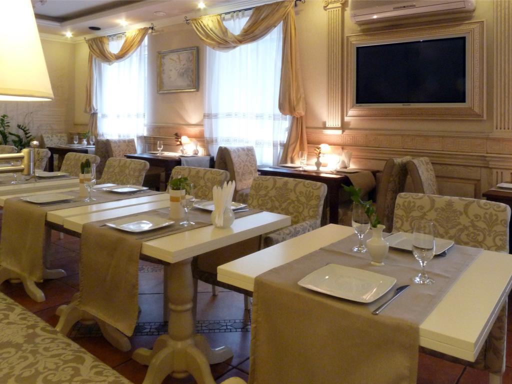 Economy Room In Hotel Eney Lviv Exterior foto
